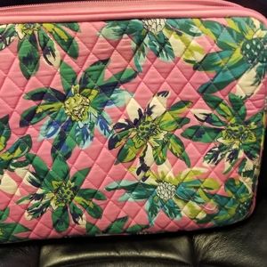 Laptop sleeve